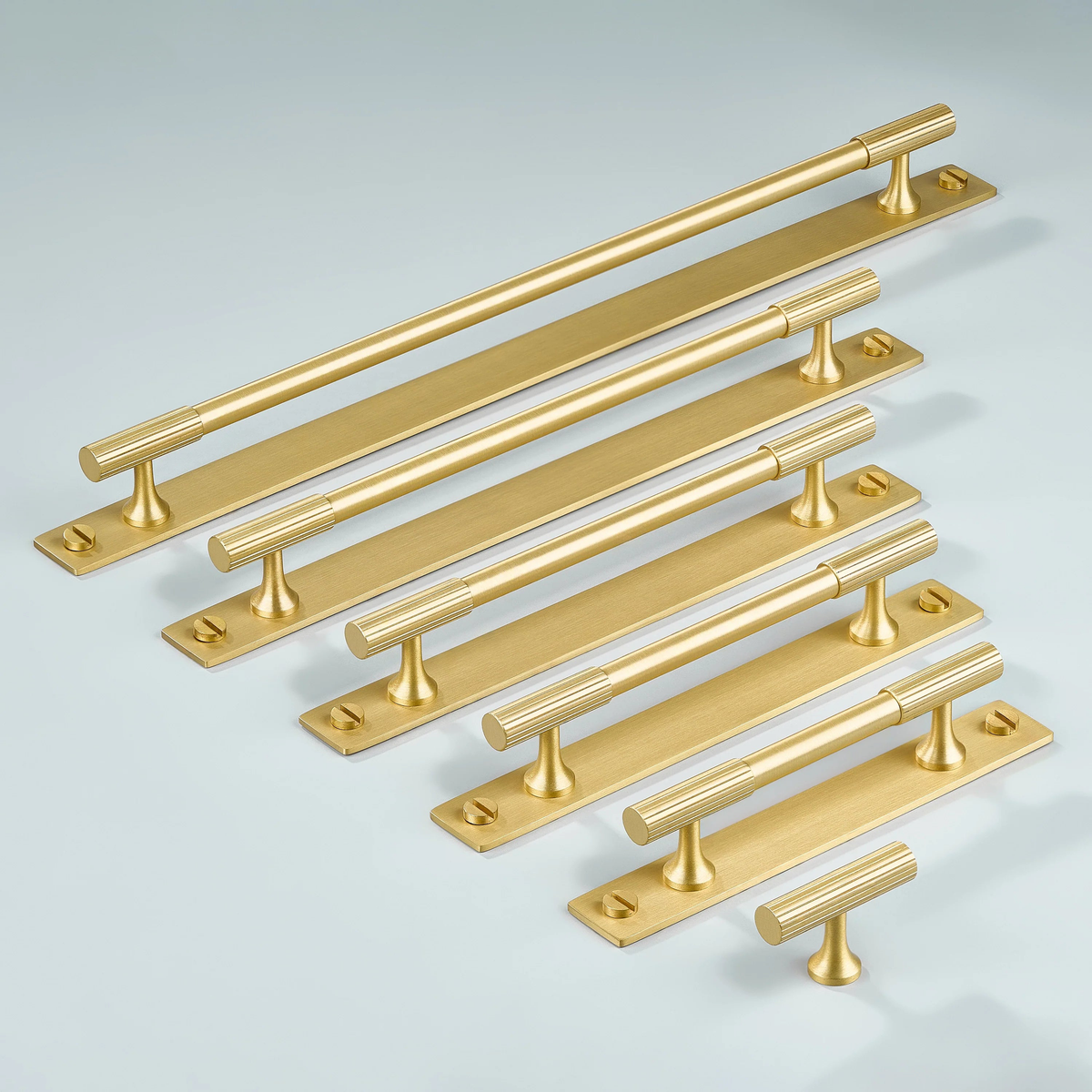 Aris Linear Knurled Brass Cabinet Handle With Backplate 