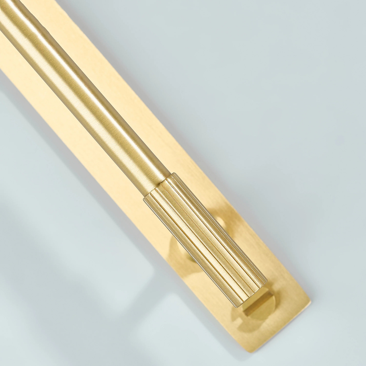 Aris Linear Knurled Brass Cabinet Handle With Backplate 