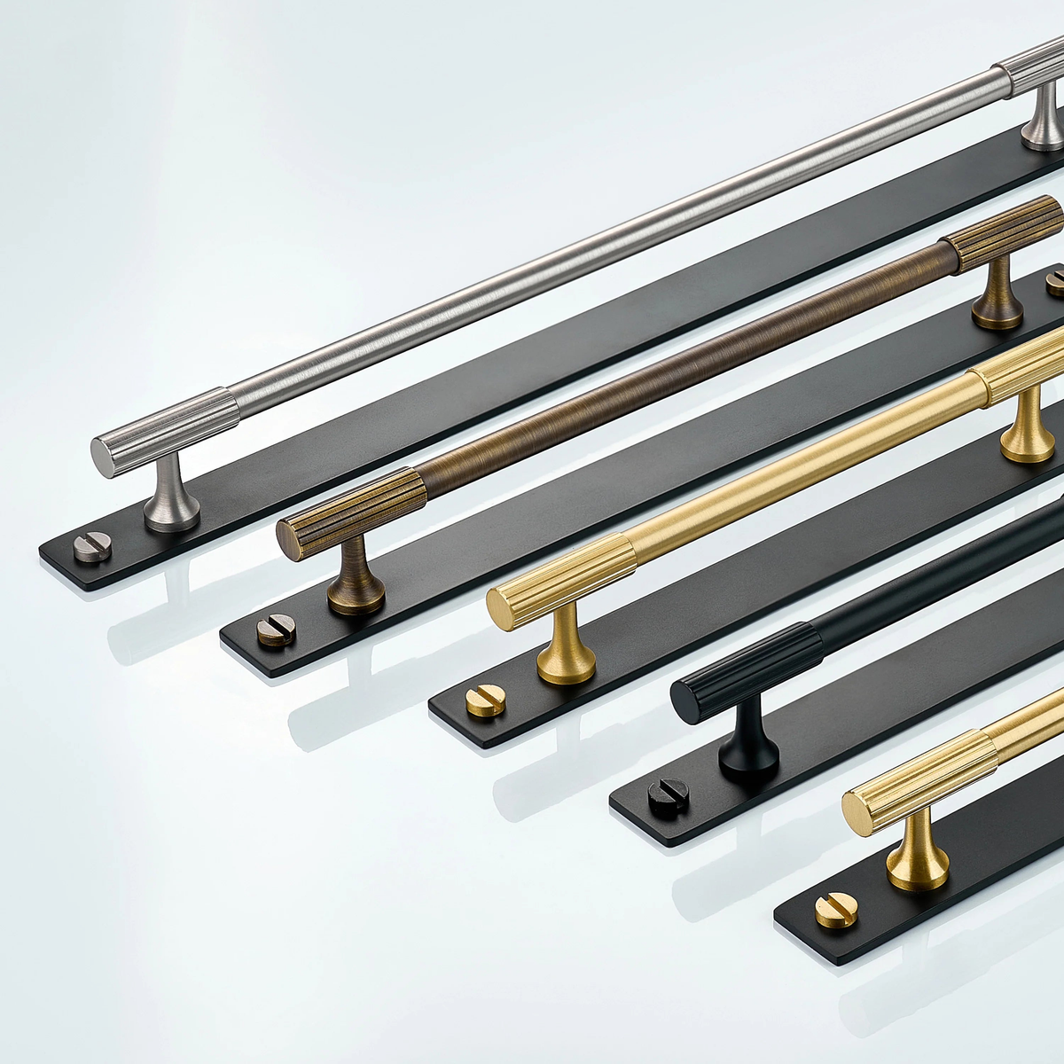 Aris Linear Knurled Brass Cabinet Handle With Backplate 