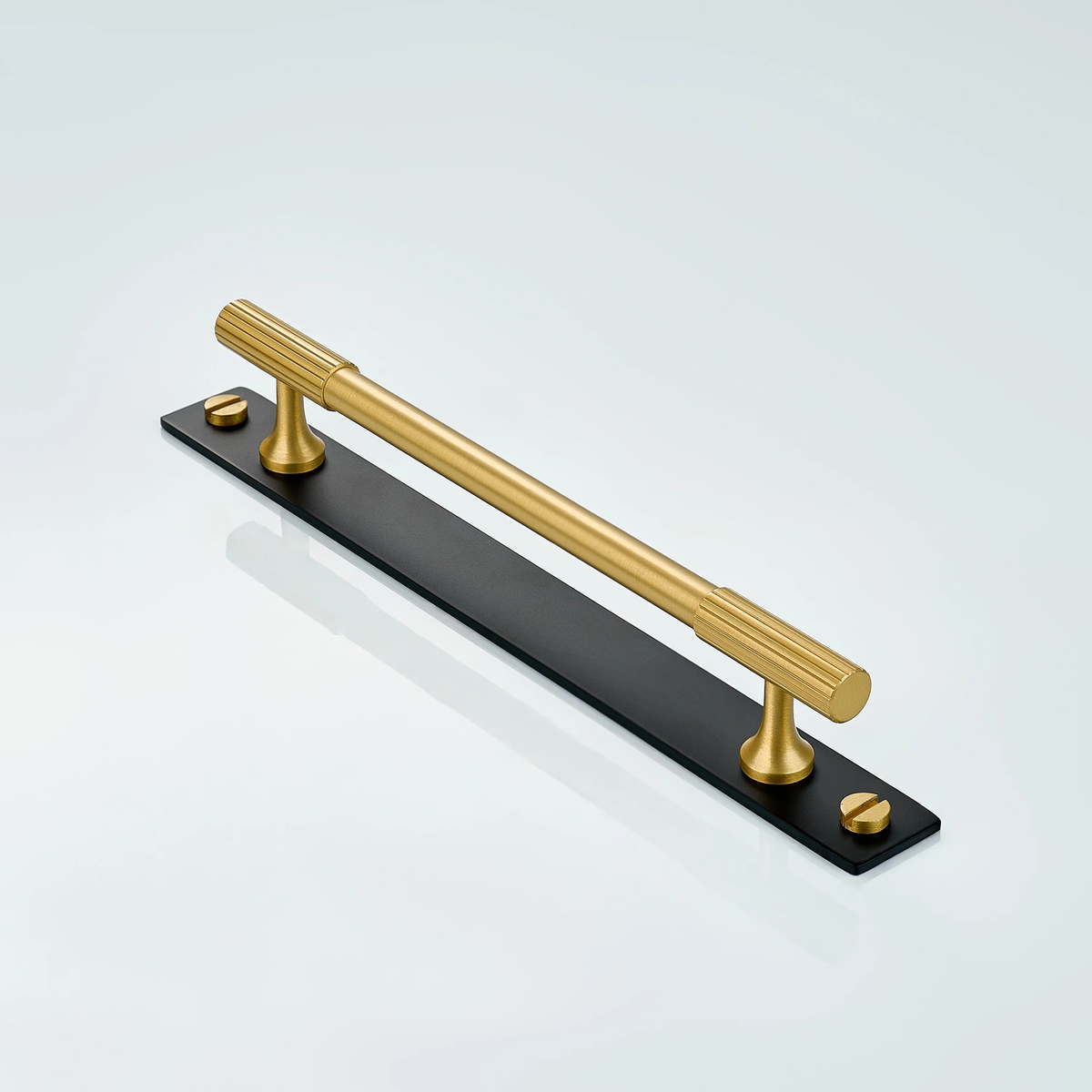 Aris Linear Knurled Brass Cabinet Handle With Backplate 