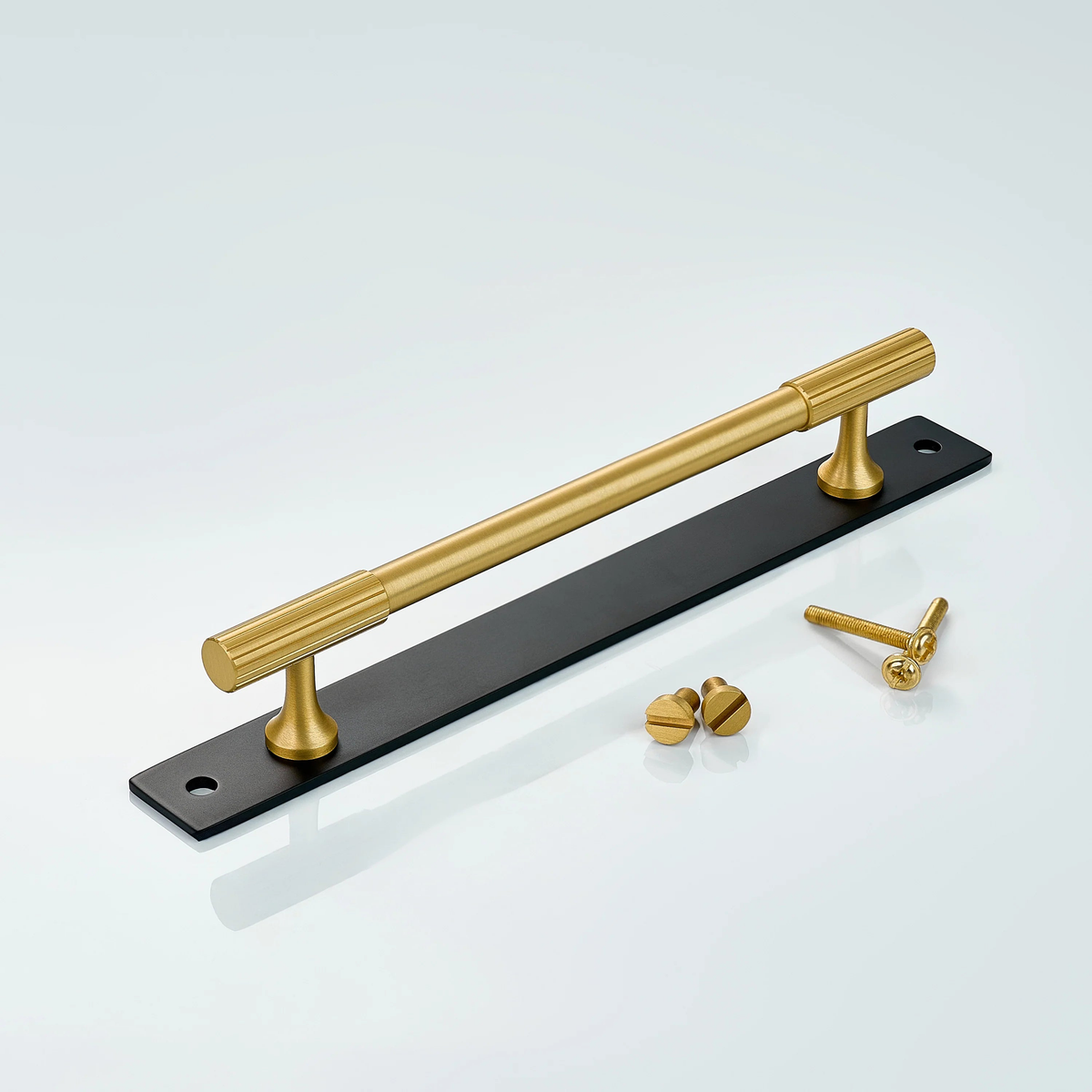 Aris Linear Knurled Brass Cabinet Handle With Backplate 