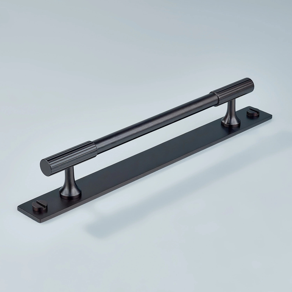 Aris Linear Knurled Brass Cabinet Handle With Backplate 