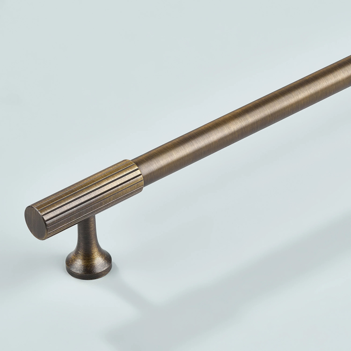 Aris Linear Knurled Cabinet Handle