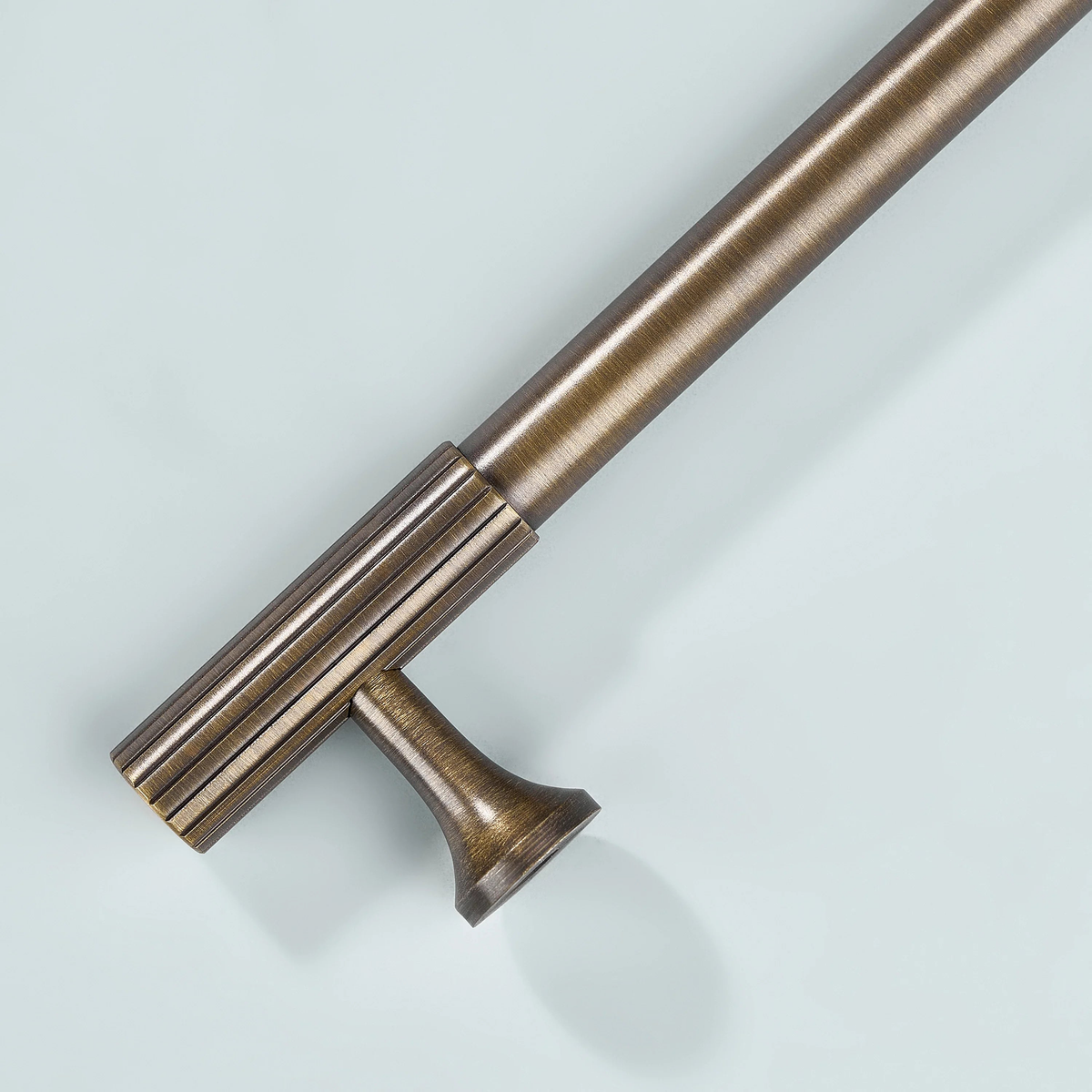 Aris Linear Knurled Cabinet Handle