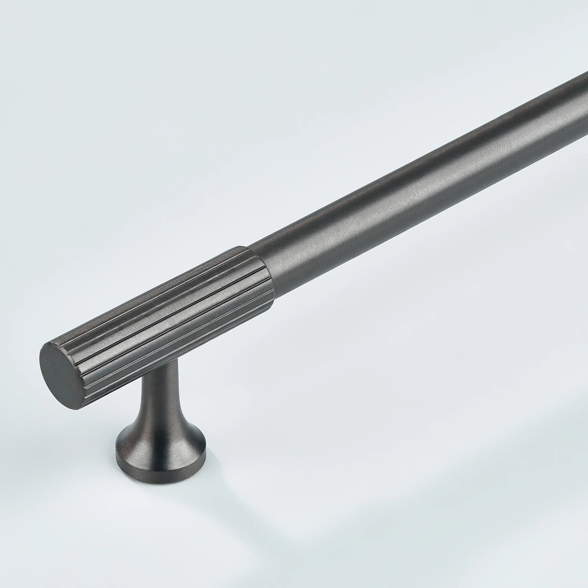 Aris Linear Knurled Cabinet Handle