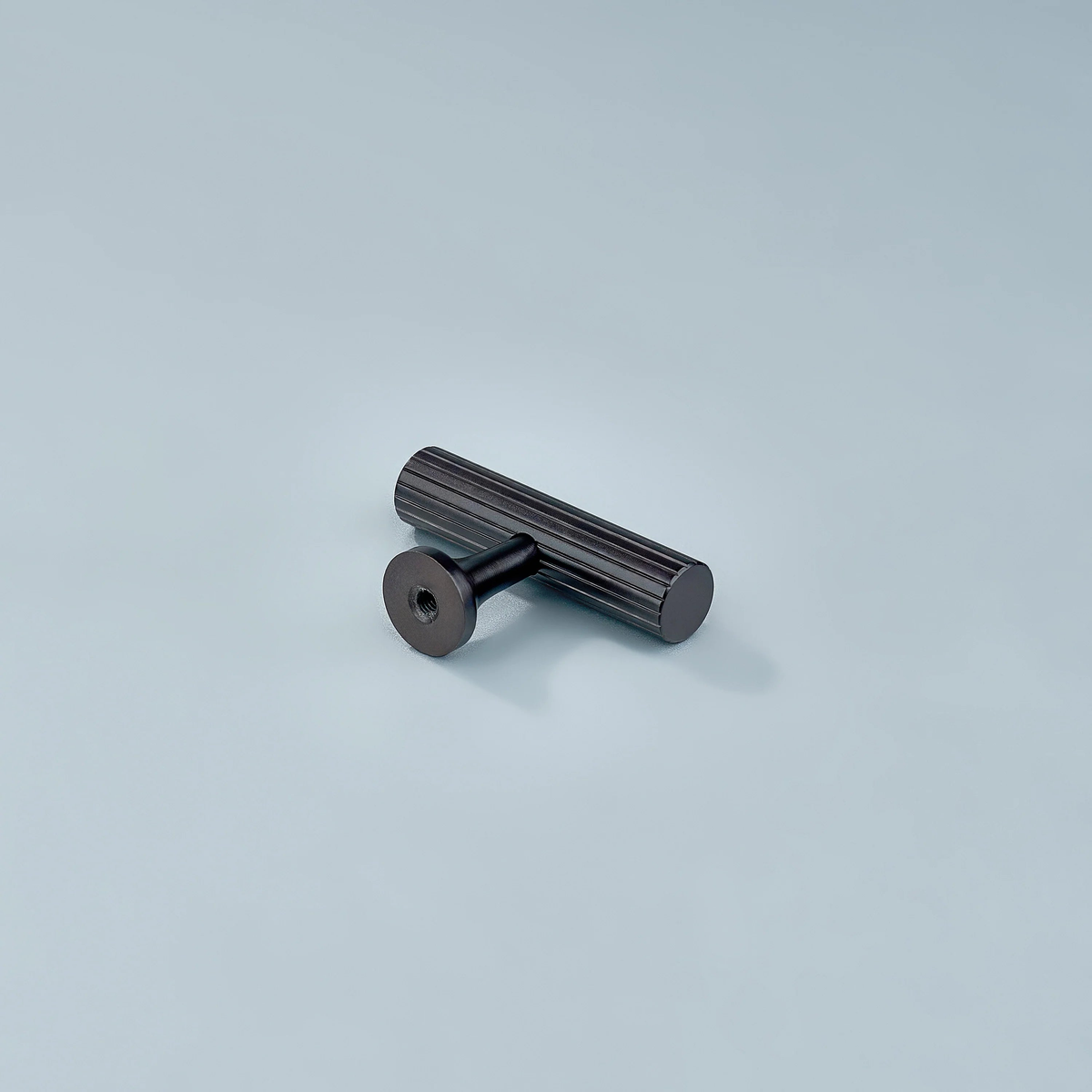 Aris Linear Knurled Cabinet T-Knob
