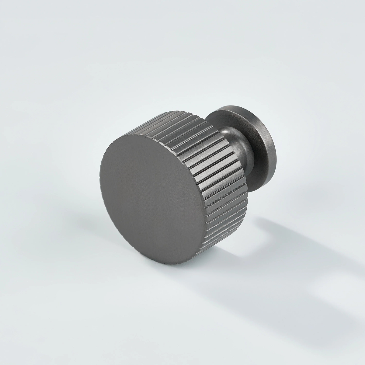 Aris Linear Knurled Round Brass Cabinet Knob 35mm