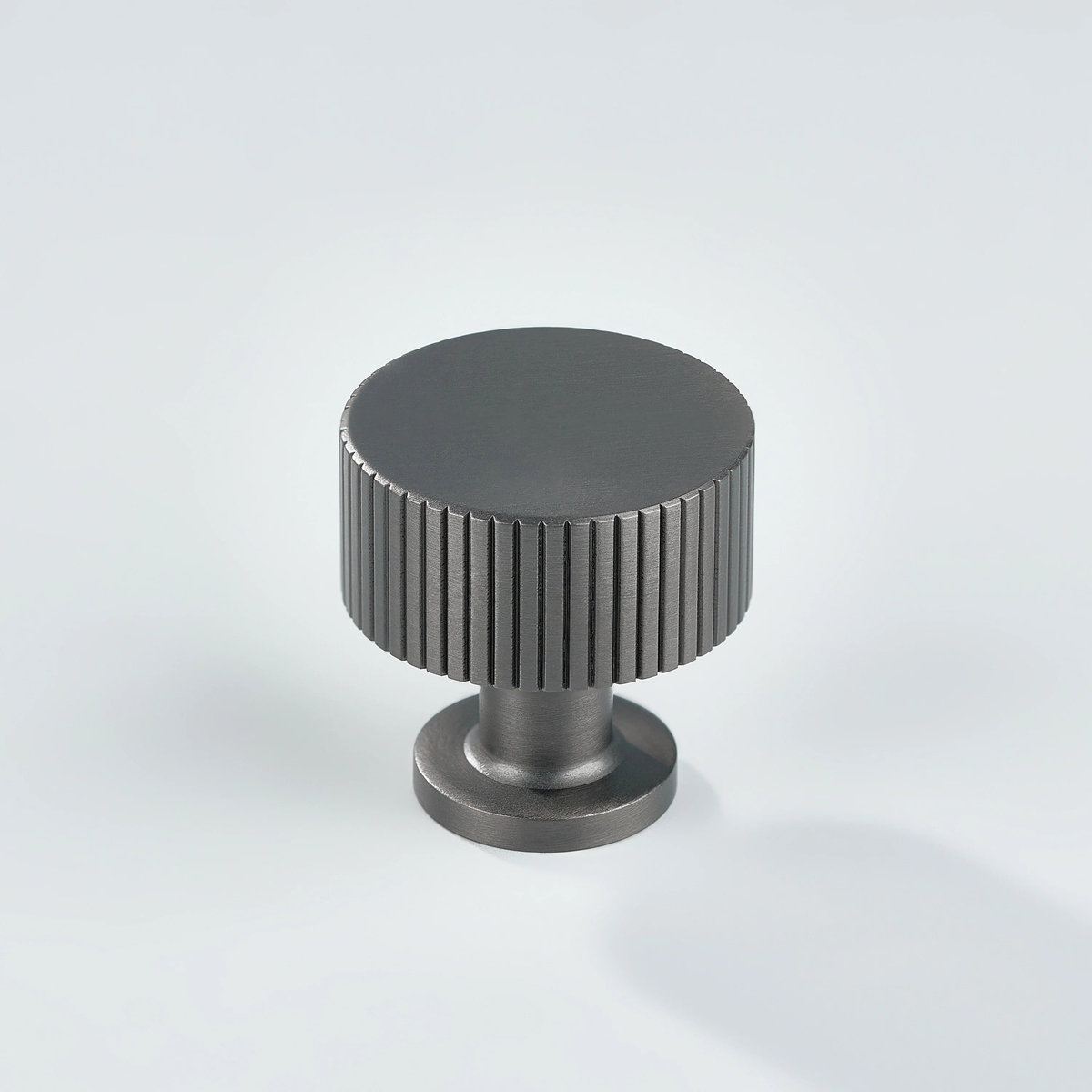 Aris Linear Knurled Round Brass Cabinet Knob 35mm