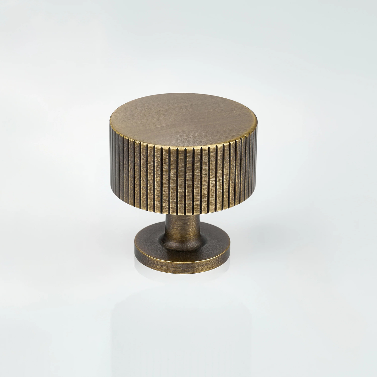 Aris Linear Knurled Round Brass Cabinet Knob 35mm