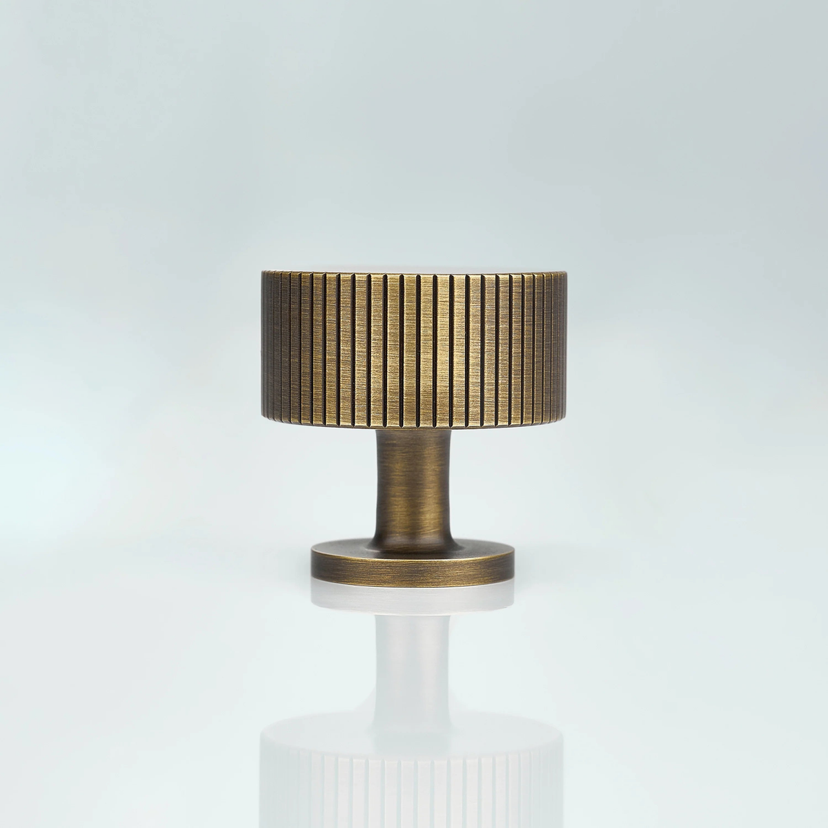 Aris Linear Knurled Round Brass Cabinet Knob 35mm