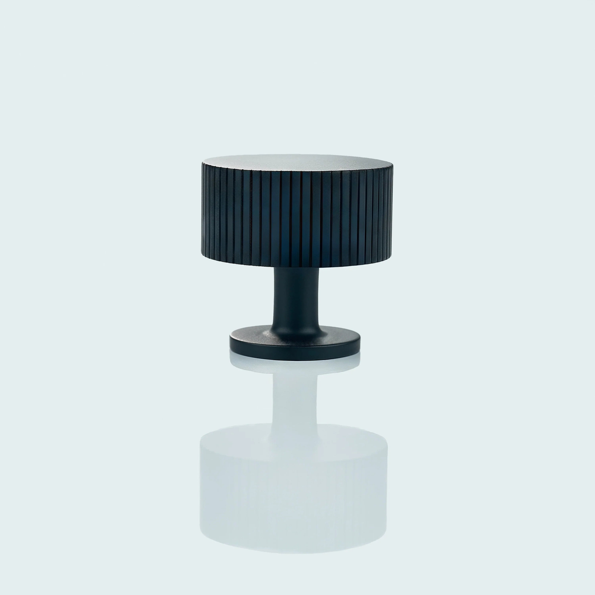 Aris Linear Knurled Round Brass Cabinet Knob 35mm