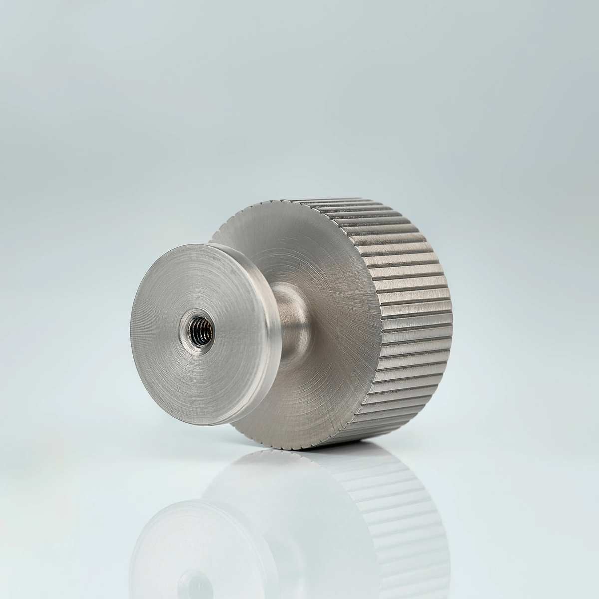 Aris Linear Knurled Round Brass Cabinet Knob 35mm