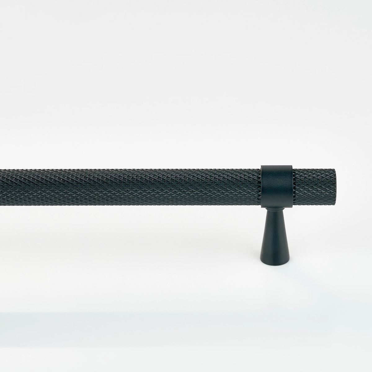 Canyon Knurled Cabinet Handle