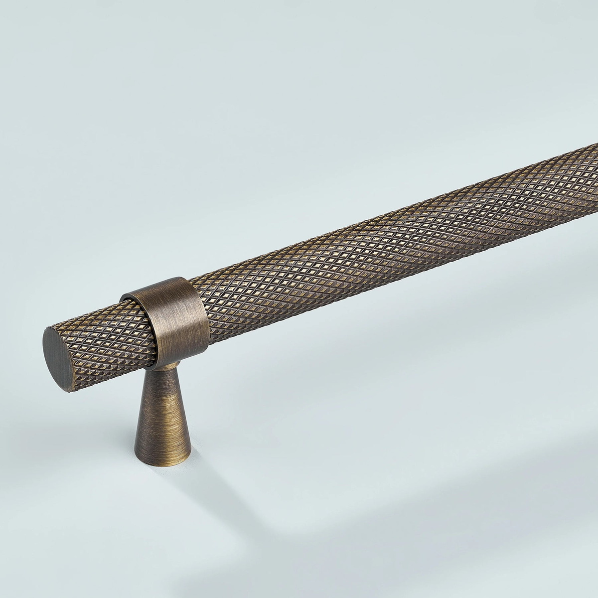 Canyon Knurled Cabinet Handle