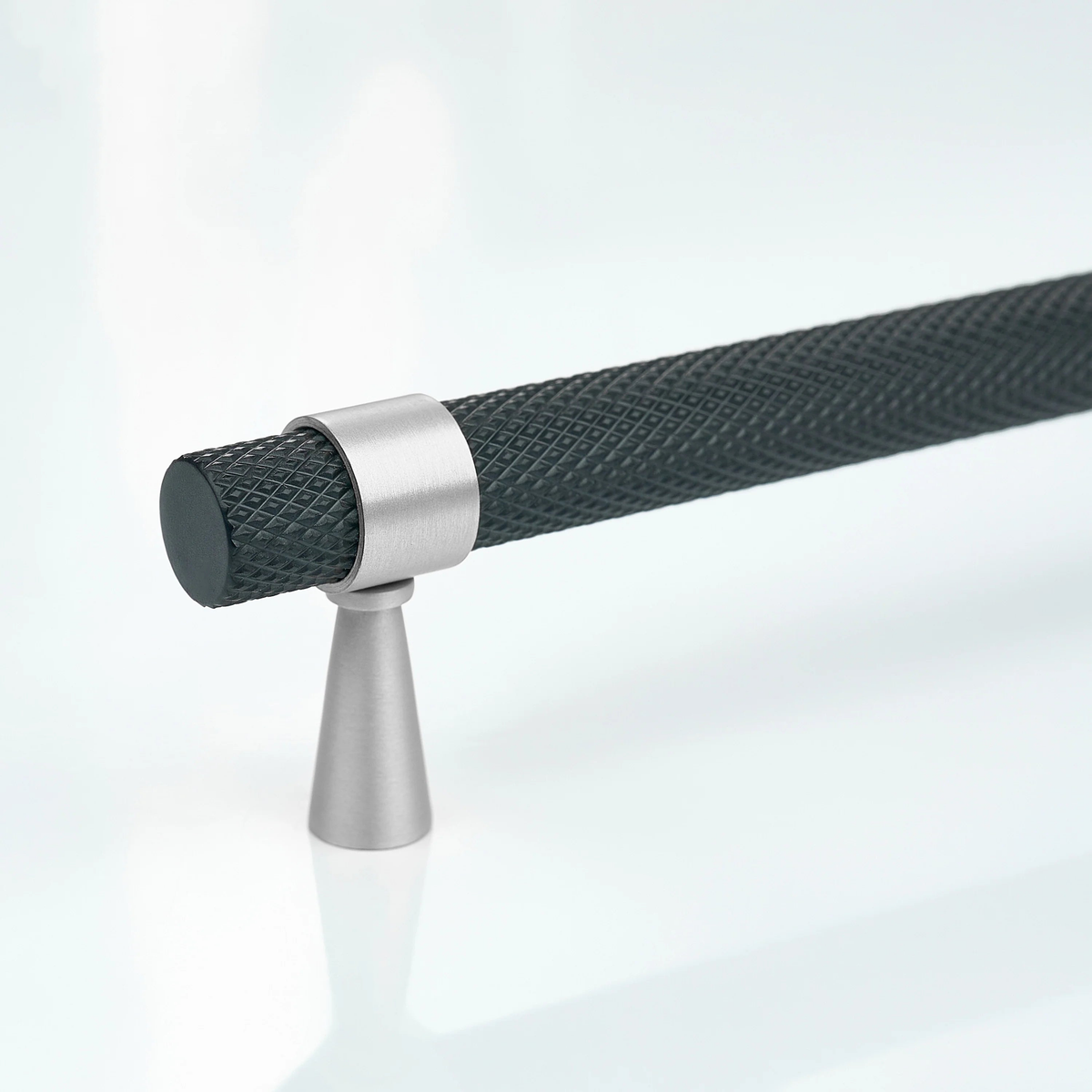 Canyon Knurled Cabinet Handle