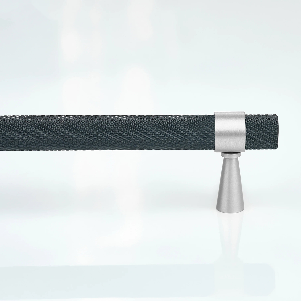Canyon Knurled Cabinet Handle