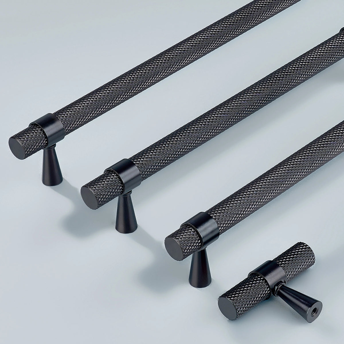 Canyon Knurled Cabinet Handle