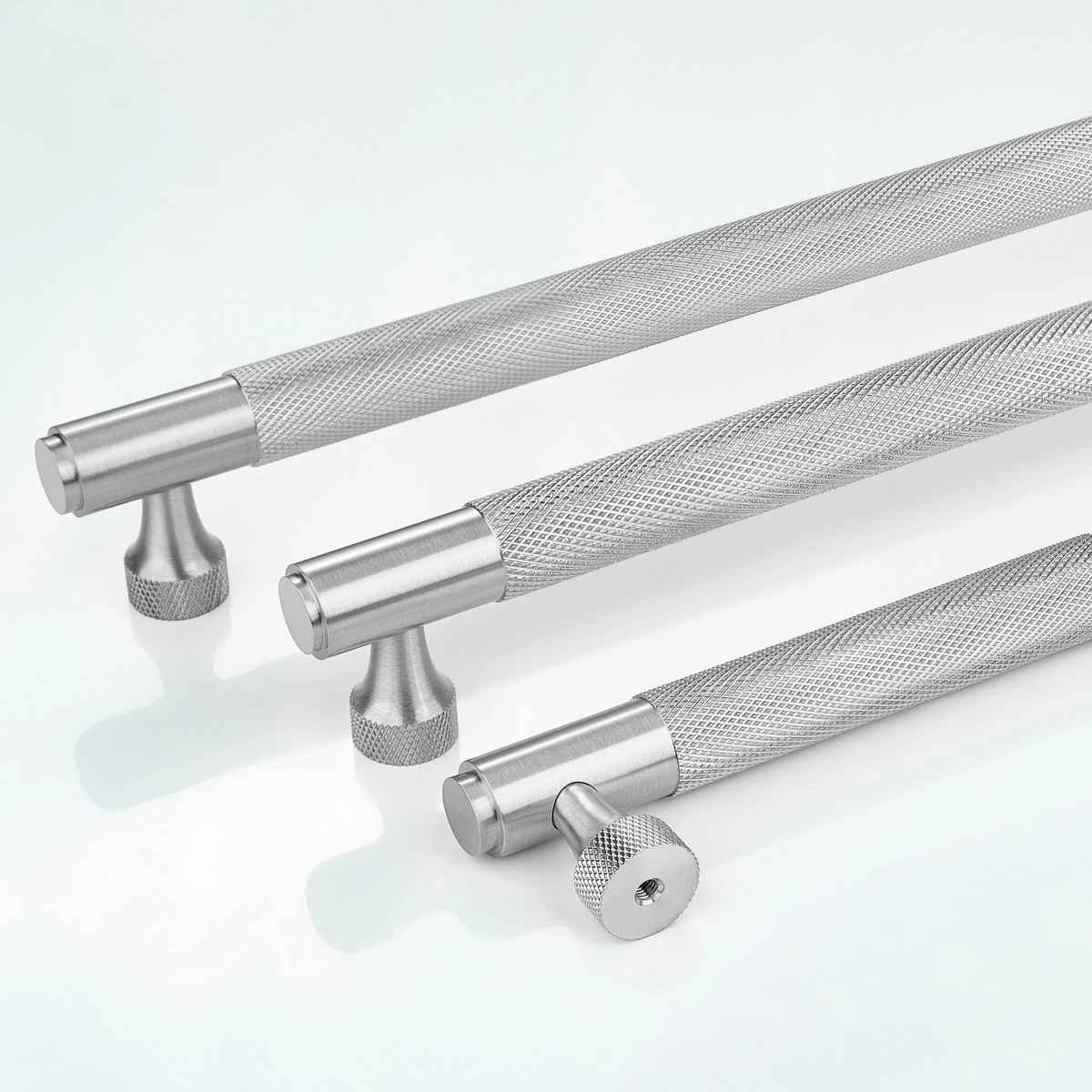 Horizon Knurled Brass Cabinet Handle