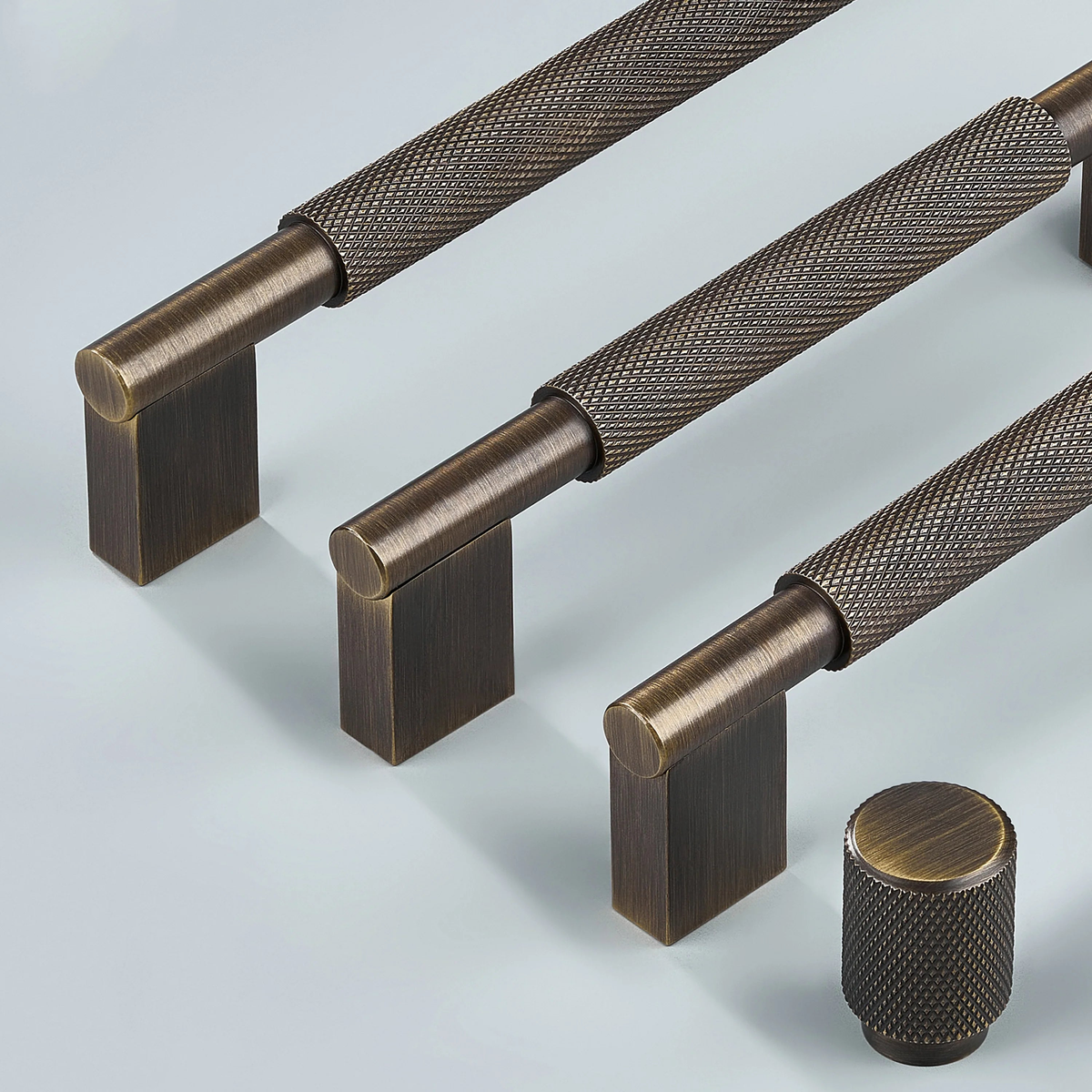 Kronos Knurled Cabinet Handle