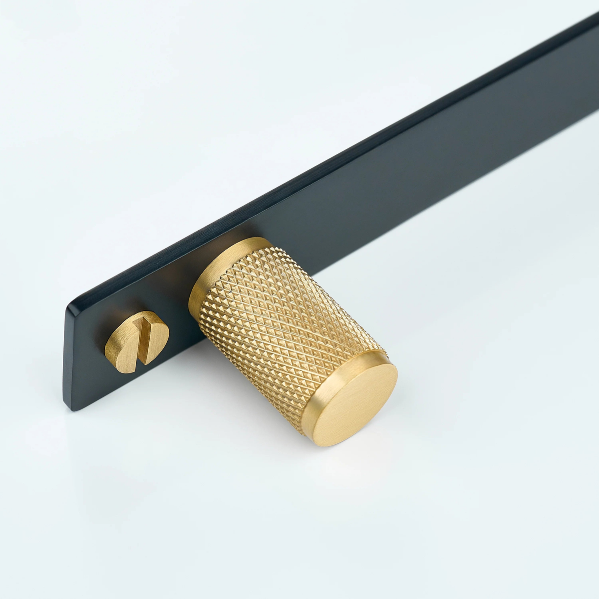 Meridian Knurled Brass Cylinder Knob With Backplate