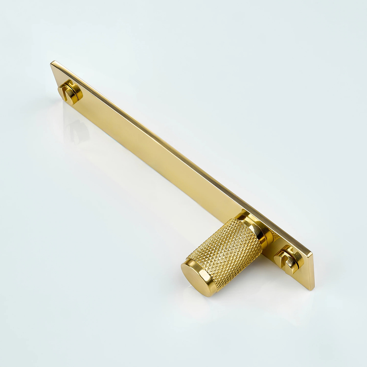 Meridian Knurled Brass Cylinder Knob With Backplate
