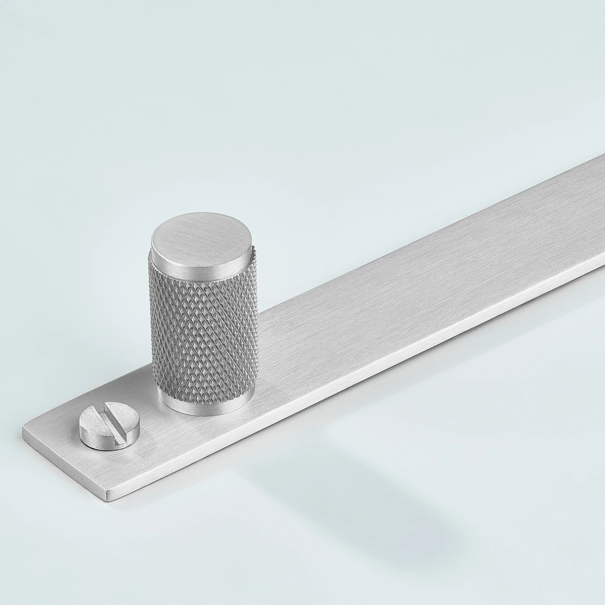 Meridian Knurled Brass Cylinder Knob With Backplate