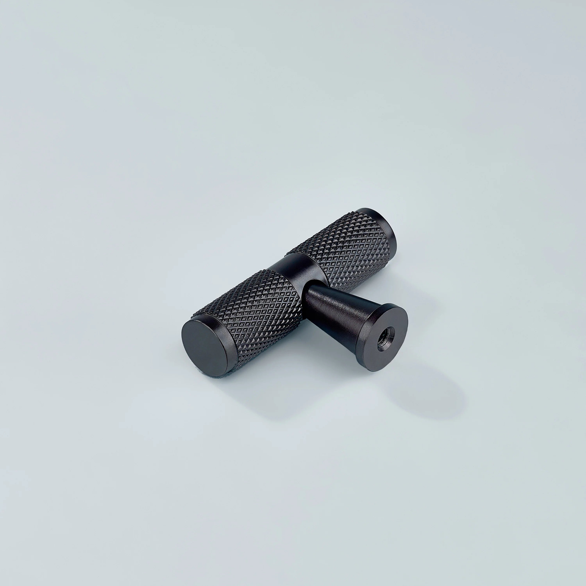 Meridian Knurled Cabinet T-Knob