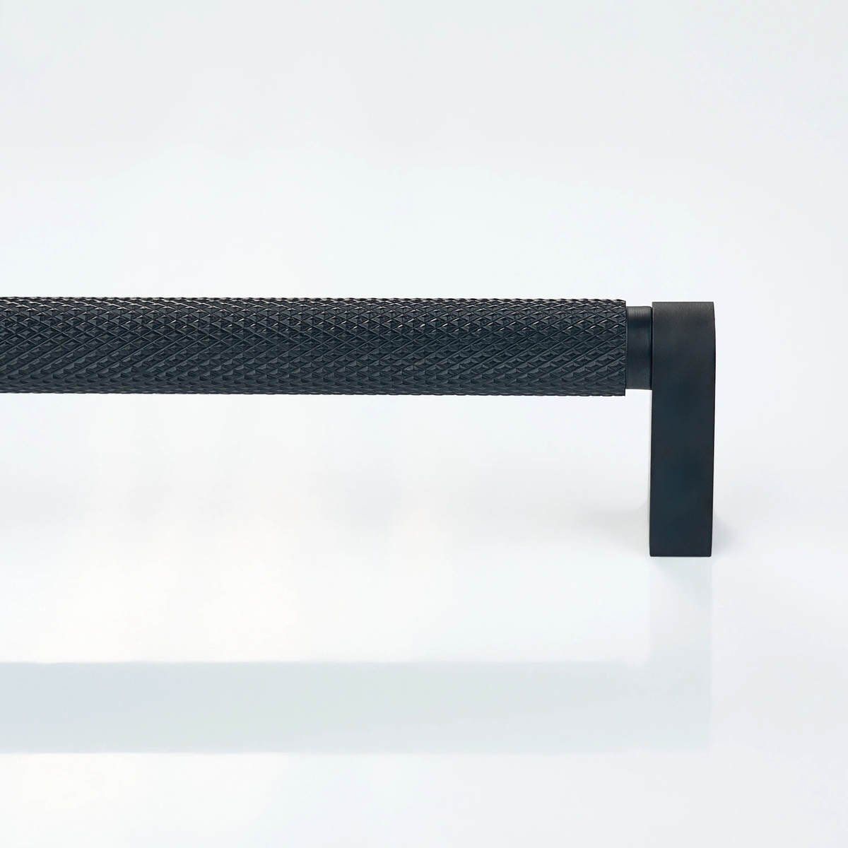Ripple Knurled Cabinet Handle